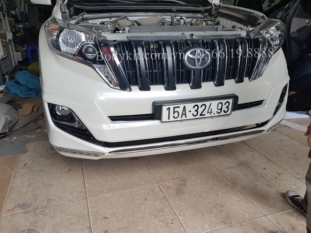 Toyota Land Cruiser Prado 2015 đã về đại lý giá hơn 21 tỷ đồng